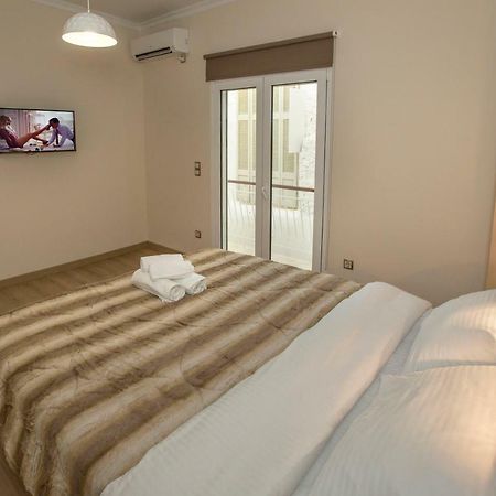 אתונה Spacious & Convenient Place Near Acropolis Museum By Ghh מראה חיצוני תמונה