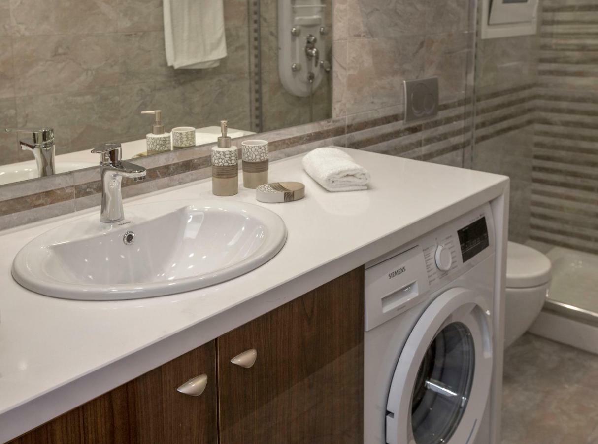 אתונה Spacious & Convenient Place Near Acropolis Museum By Ghh מראה חיצוני תמונה