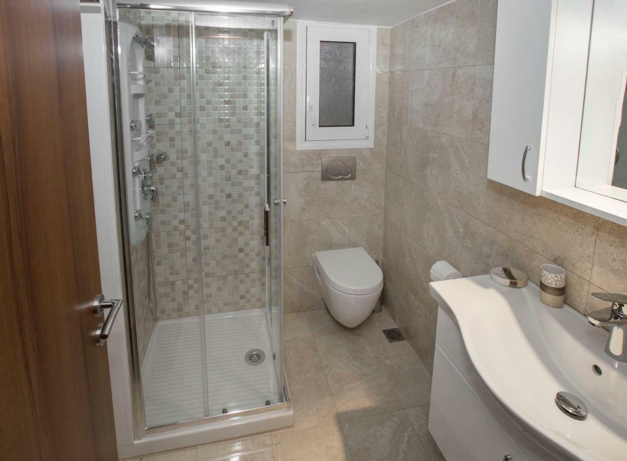 אתונה Spacious & Convenient Place Near Acropolis Museum By Ghh מראה חיצוני תמונה